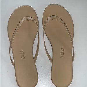 TKEES Leather Flip Flops